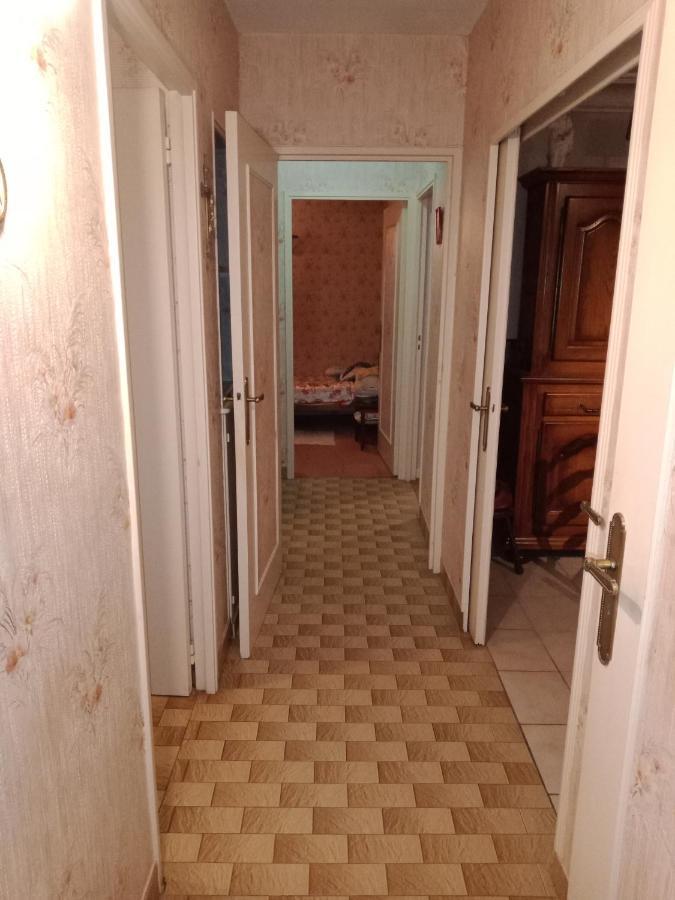 Maison Entiere Avec Parking, Garage Et Jardin Montluçon Εξωτερικό φωτογραφία
