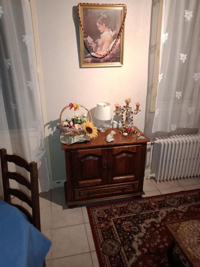 Maison Entiere Avec Parking, Garage Et Jardin Montluçon Εξωτερικό φωτογραφία