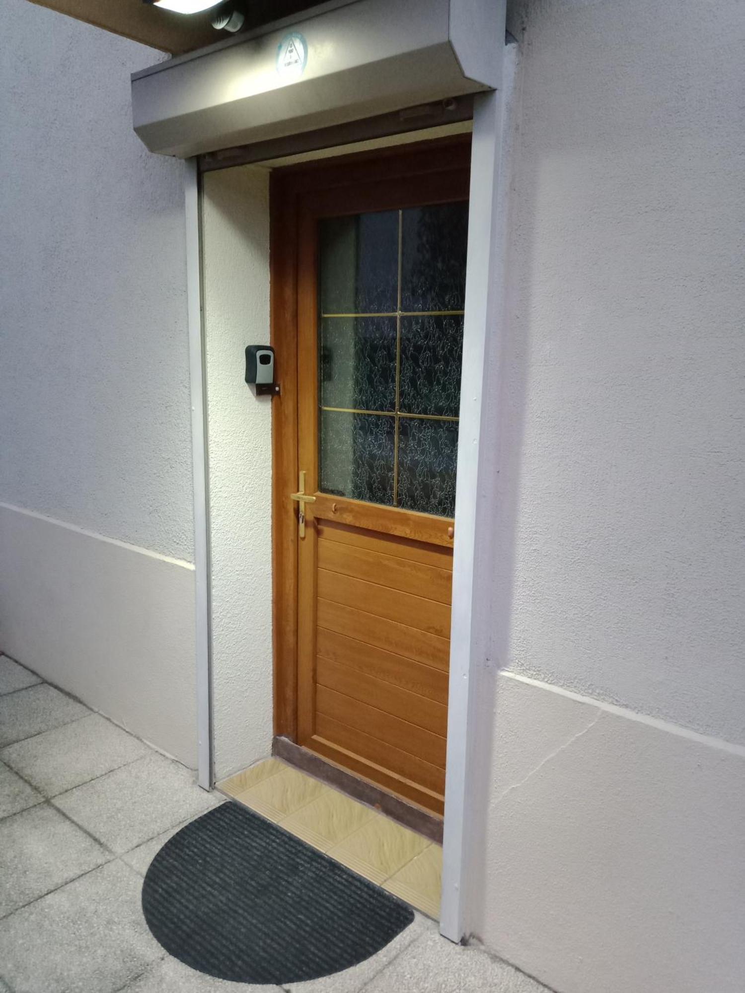 Maison Entiere Avec Parking, Garage Et Jardin Montluçon Δωμάτιο φωτογραφία