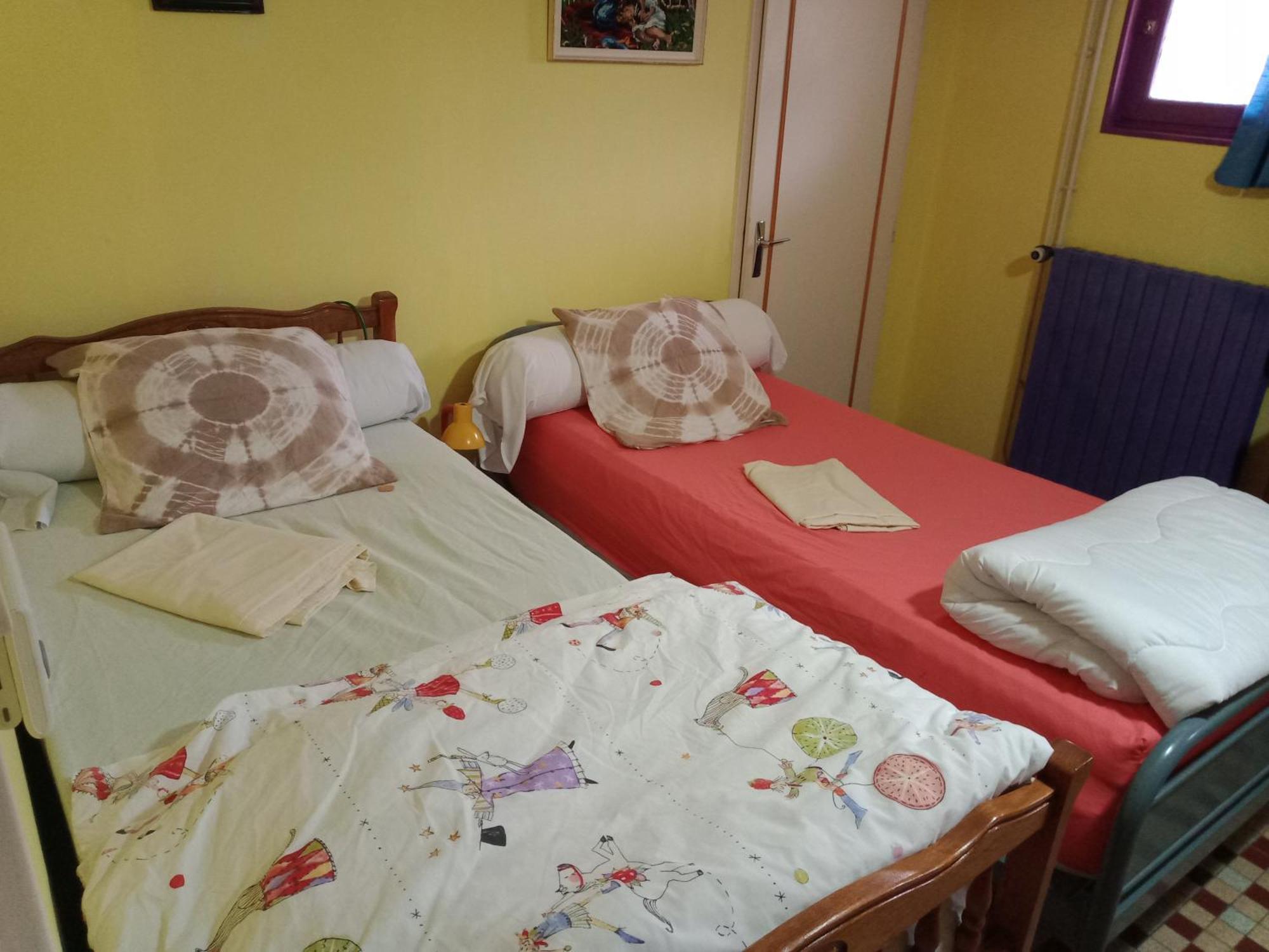 Maison Entiere Avec Parking, Garage Et Jardin Montluçon Εξωτερικό φωτογραφία